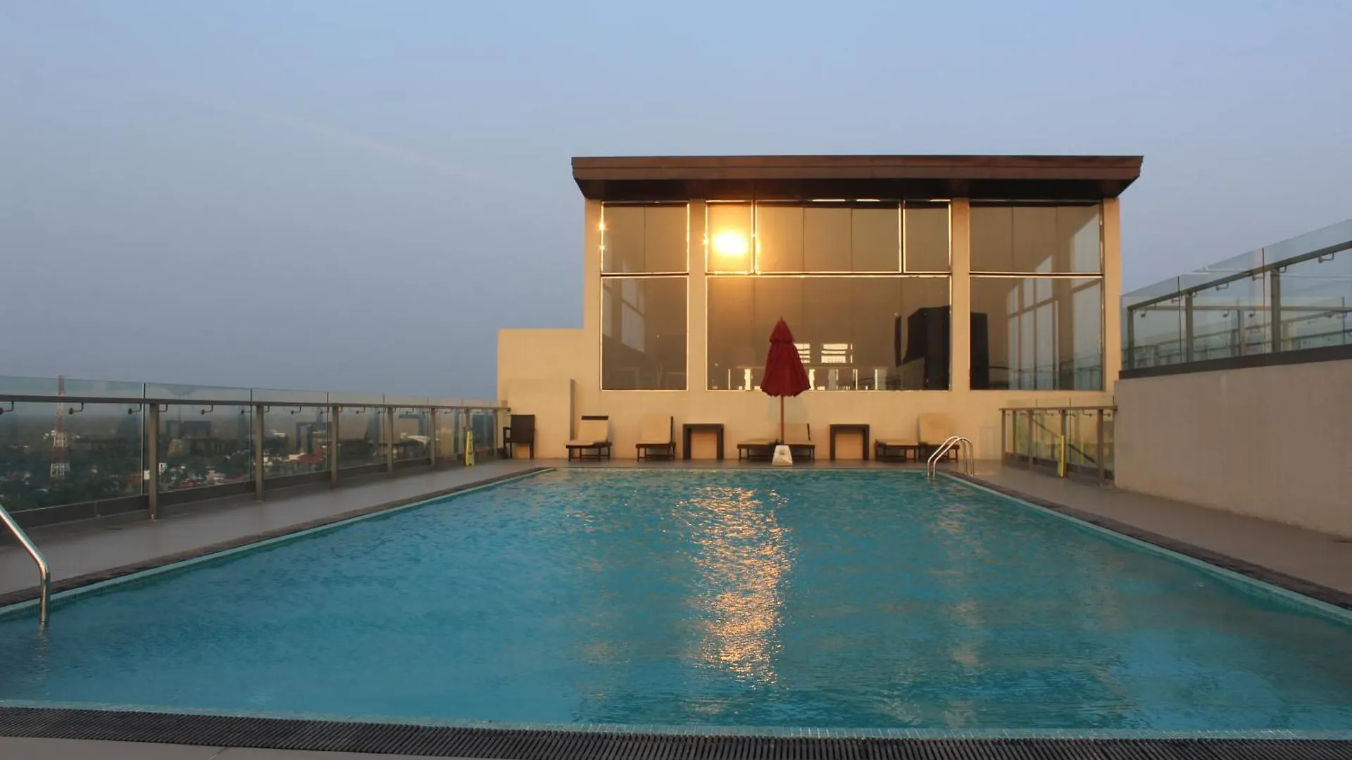Sea View - Luxury Apartments By Tyronne Negombo Sri Lanka