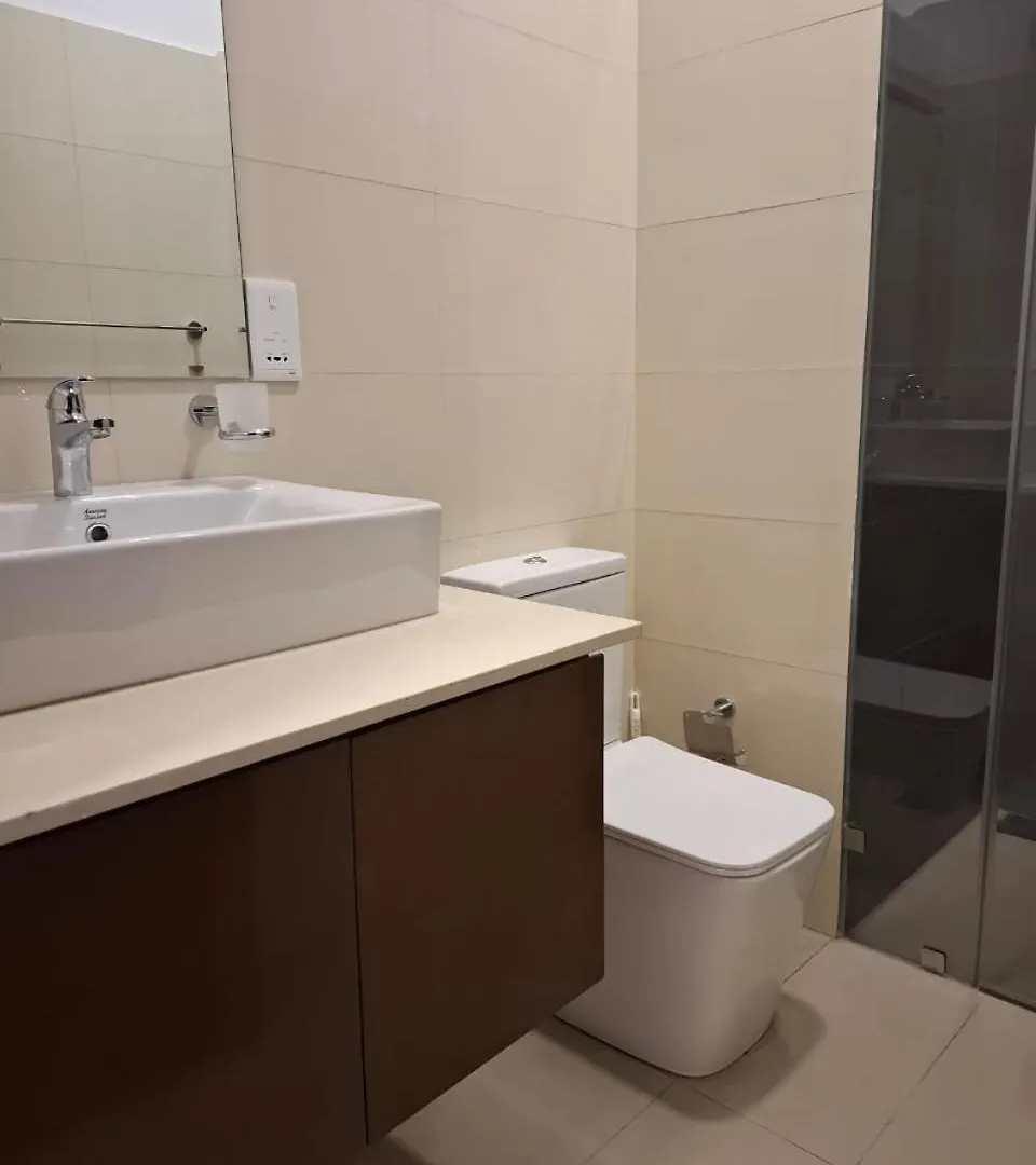 Sea View - Luxury Apartments By Tyronne Negombo