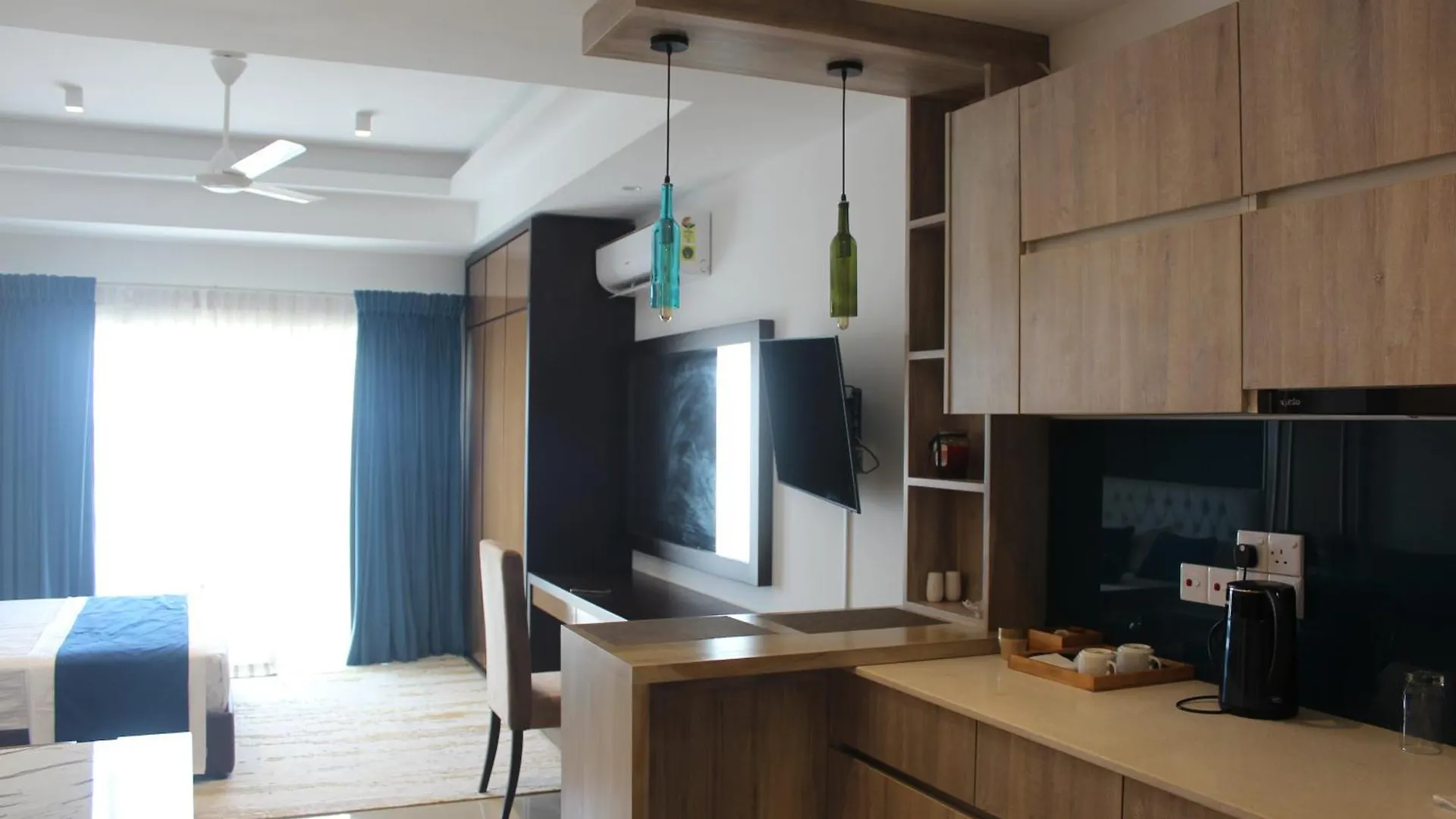 Sea View - Luxury Apartments By Tyronne Negombo
