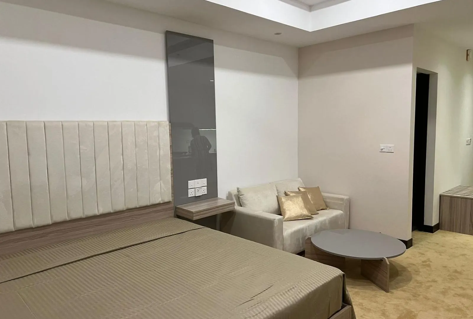 Sea View - Luxury Apartments By Tyronne Negombo