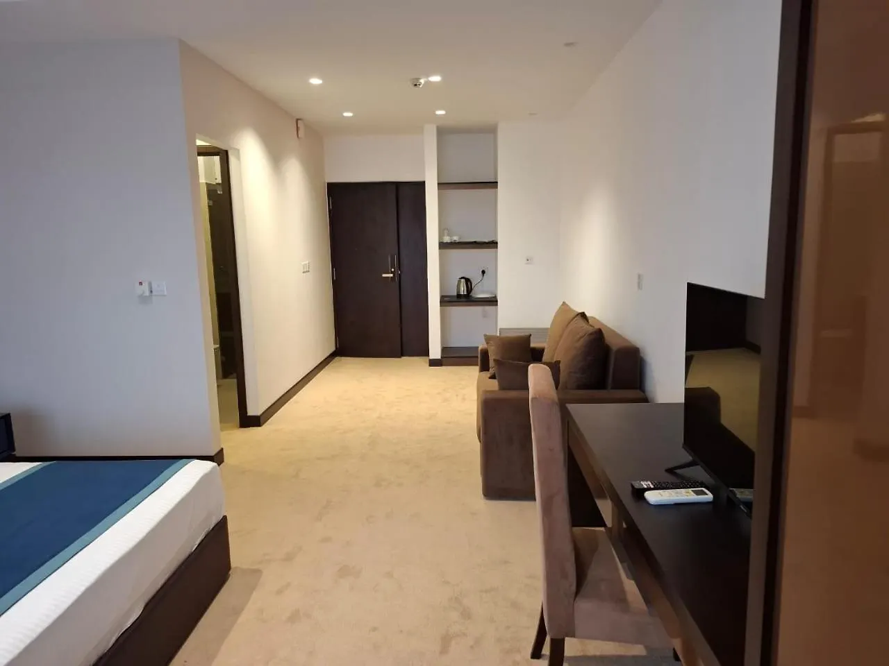 Sea View - Luxury Apartments By Tyronne Negombo