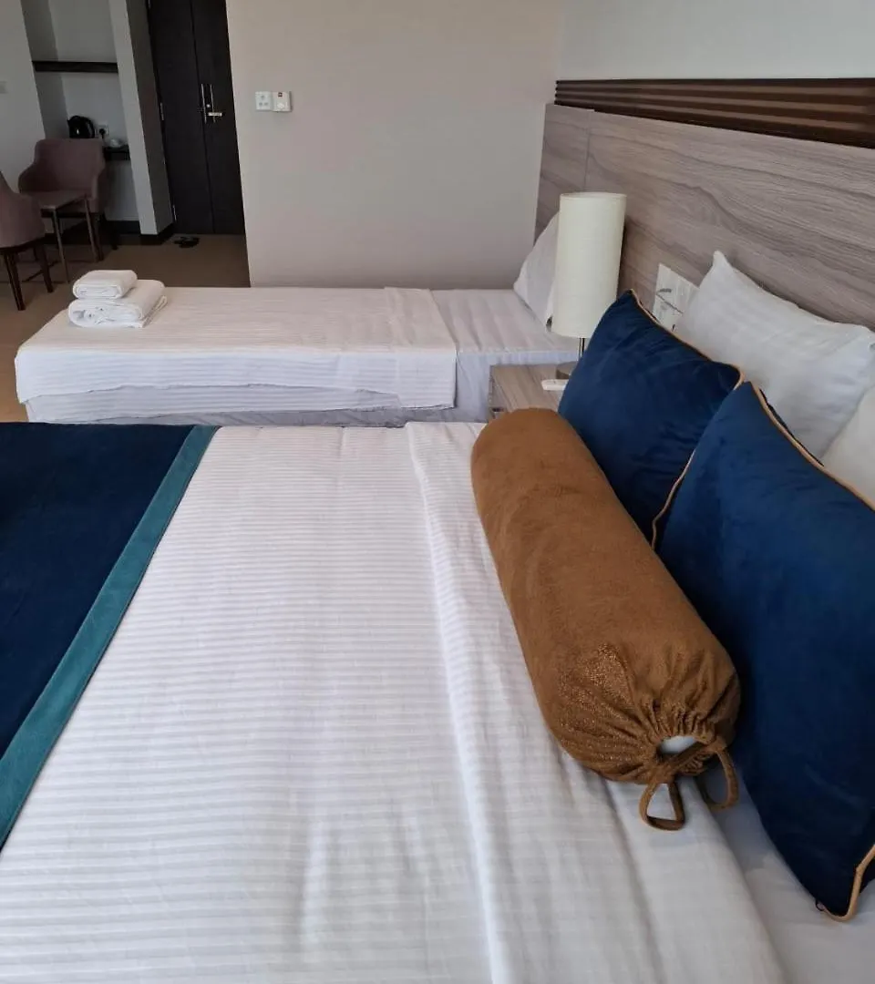 Sea View - Luxury Apartments By Tyronne Negombo